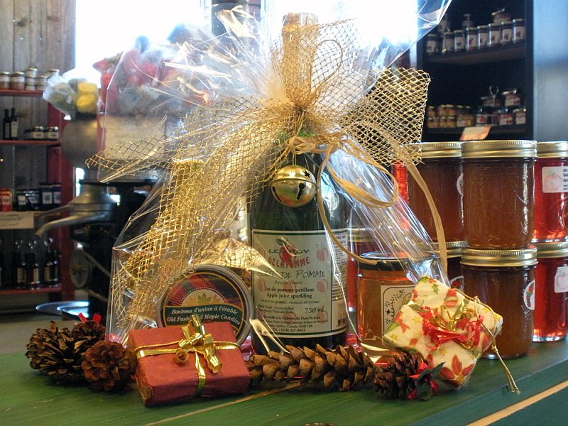 Les produits régionaux offerts en ensemble-cadeau