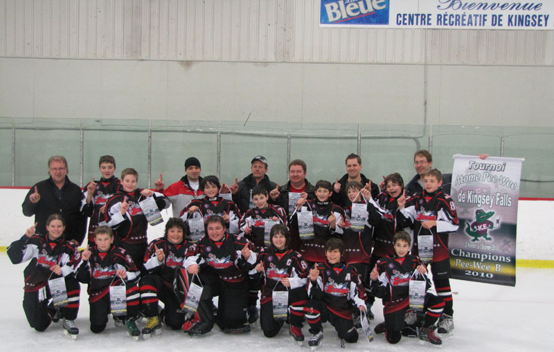 Le Garaga de Saint-Georges pee-wee B-2 remporte le tournoi de Kingsey Falls