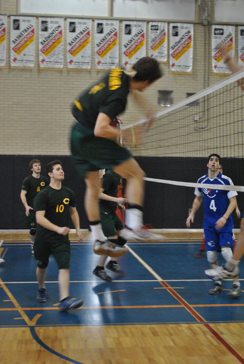 La perfection pour l’équipe de volleyball AA des Condors