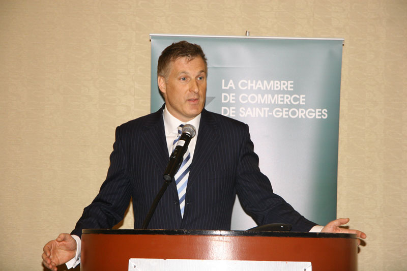 Maxime Bernier s’enflamme contre l’inflation à Saint-Georges