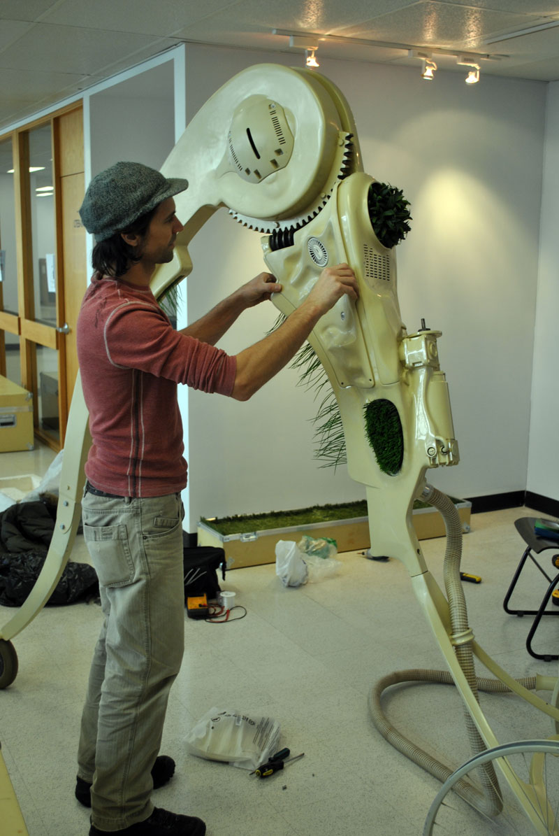 La galerie du Cégep Beauce-Appalaches expose les œuvres extraordinaires de Yann Farley