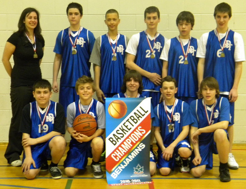 Basket-ball benjamin: L'École secondaire Notre-Dame-de-la-Trinité complète une saison parfaite