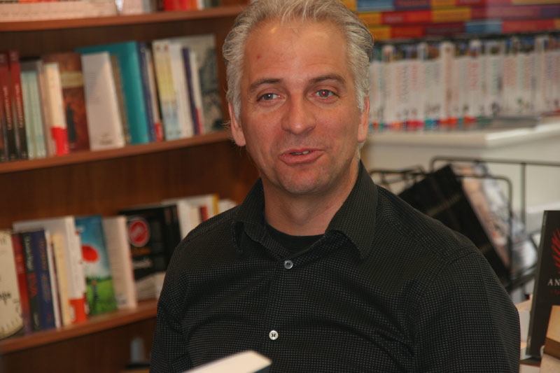 Journée mondiale du livre et du droit d’auteur: On fête le livre à la Librairie Sélect