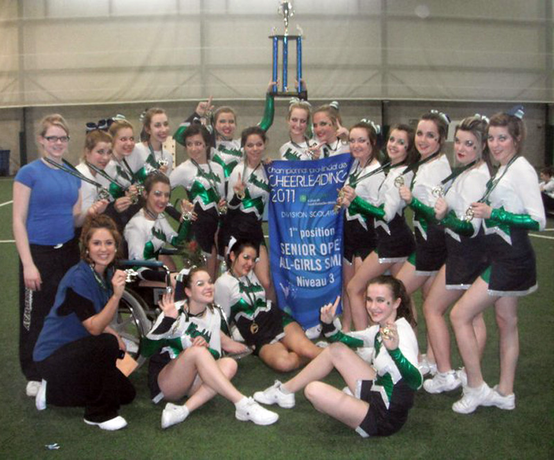 Les cheerleaders de la Polyvalente Benoît-Vachon décrochent le championnat provincial