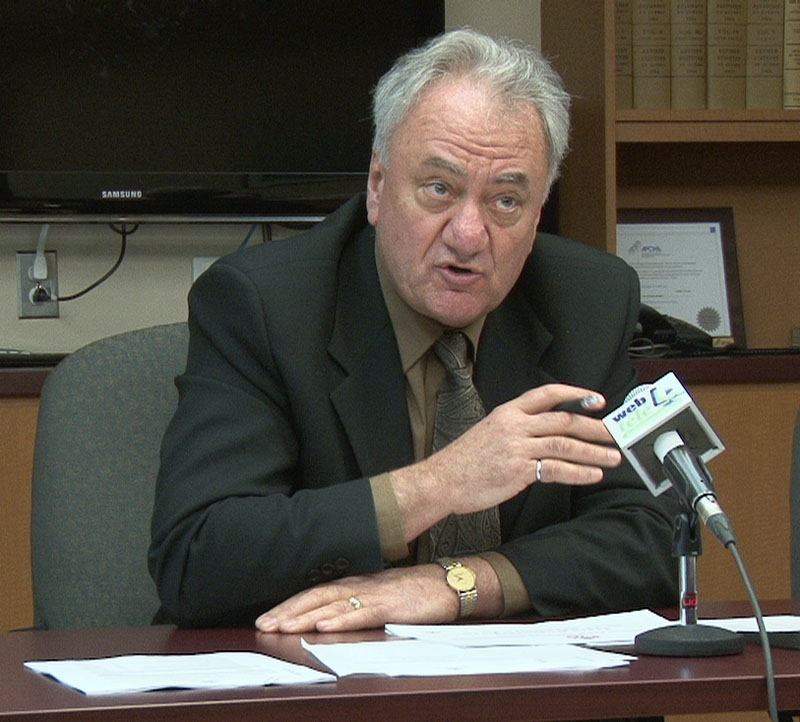 François Fecteau demande aux représentants du PQ de la Beauce de ramener à l'ordre leurs représentants provinciaux