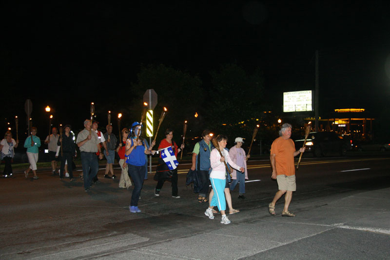 Une marche aux flambeaux toujours populaire à Saint-Georges