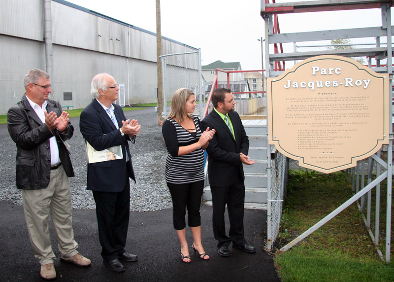 Inauguration du parc Jacques-Roy : Saint-Prosper rend hommage à l’un des siens
