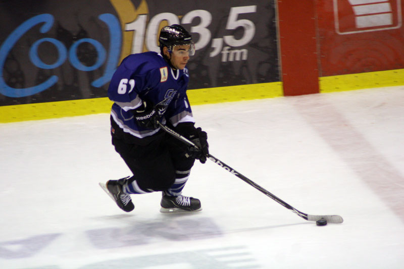 Maxime Tanguay et Michael Novosad figurent au tableau d’honneur de la LNAH