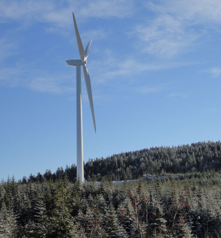 Une première éolienne assemblée à Saint-Robert