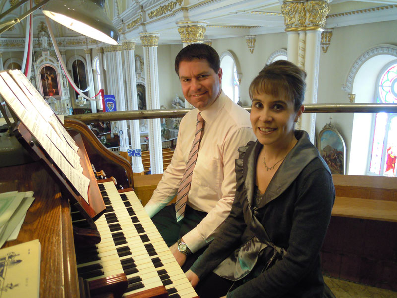 Deux musiciens de talents font résonner l’église de Saint-Joseph pour son 275e anniversaire !