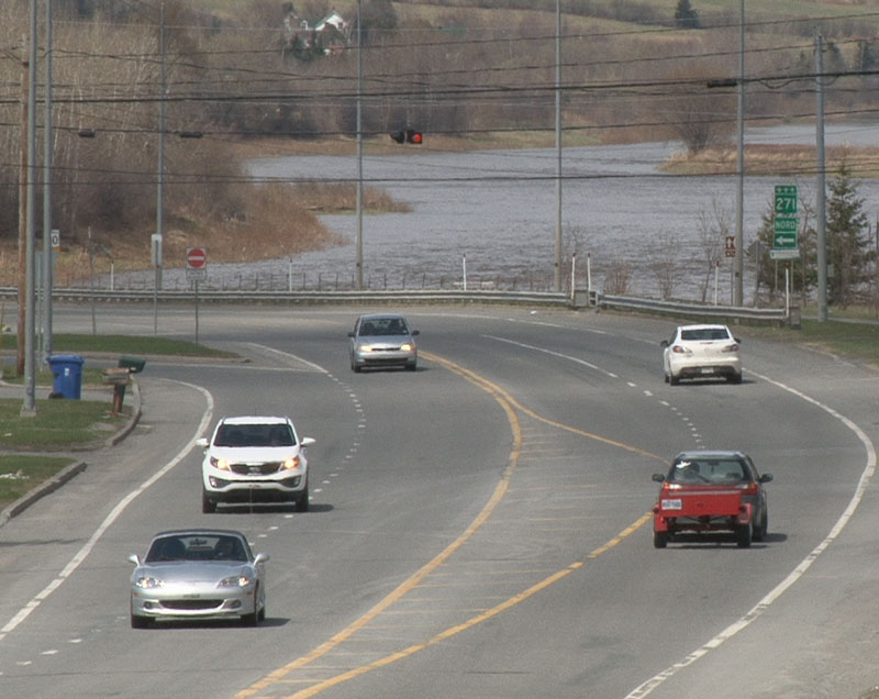 Saint-Georges: Des feux de circulations seront aménagés à l'intersection de la route 271 et de la 6e Avenue Nord