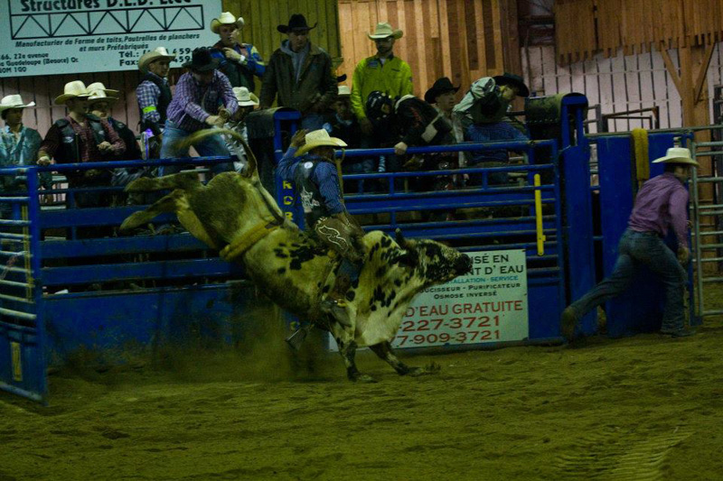 Un rodéo prometteur au Ranch Gagnon