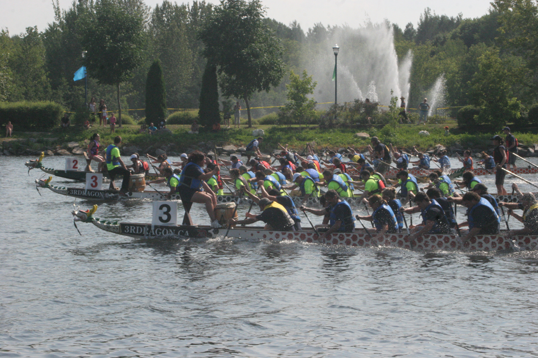Nouveaux champions des bateaux dragons à Saint-Georges