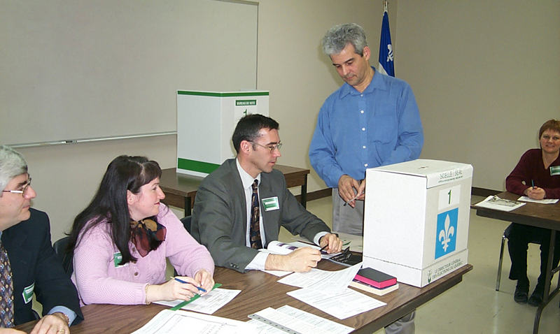 Place au vote par anticipation dimanche et lundi