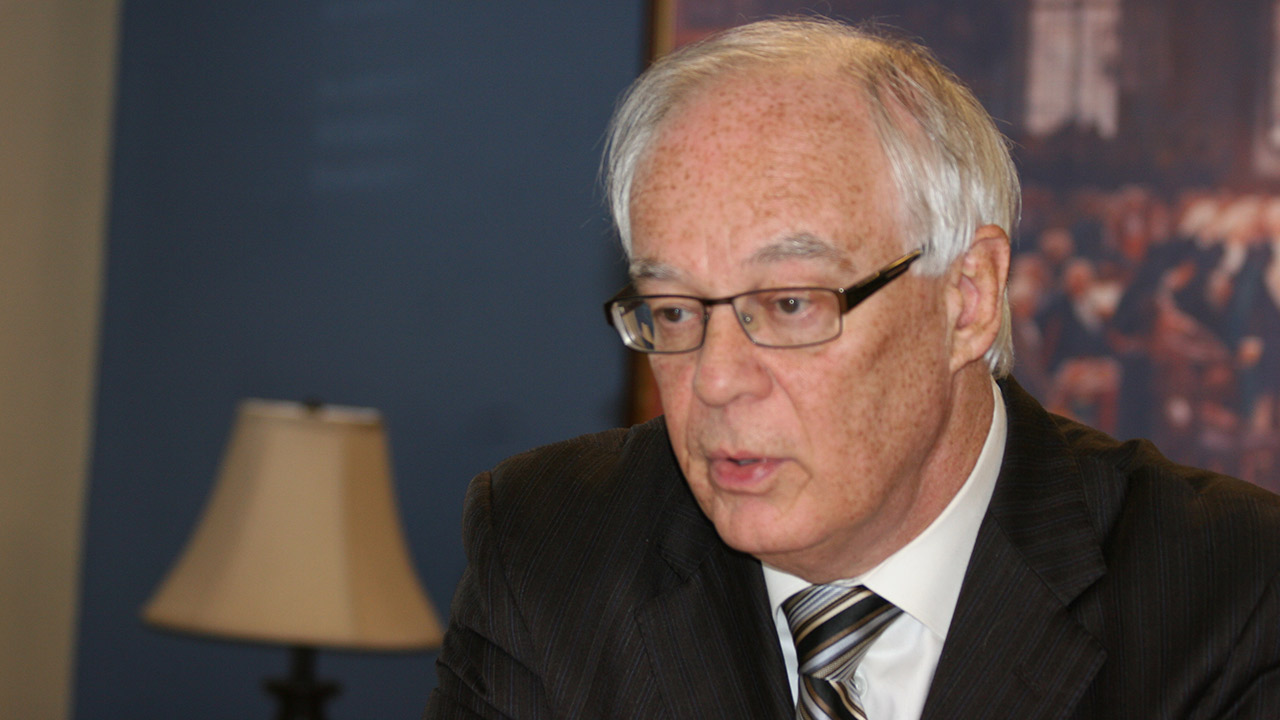Le ministre Sylvain Gaudreault ne s'engage pas sur un échéancier précis selon Robert Dutil