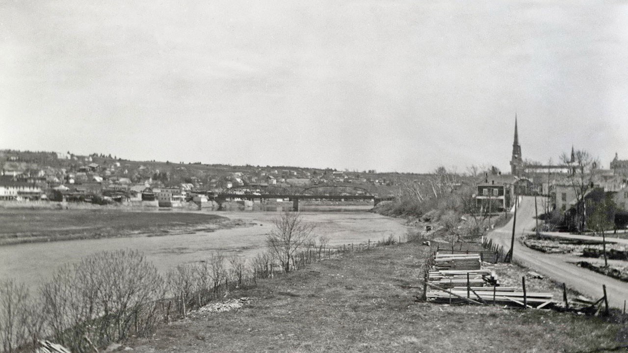 LA VIEILLE MAISON SUR LA CÔTE DU DOMAINE