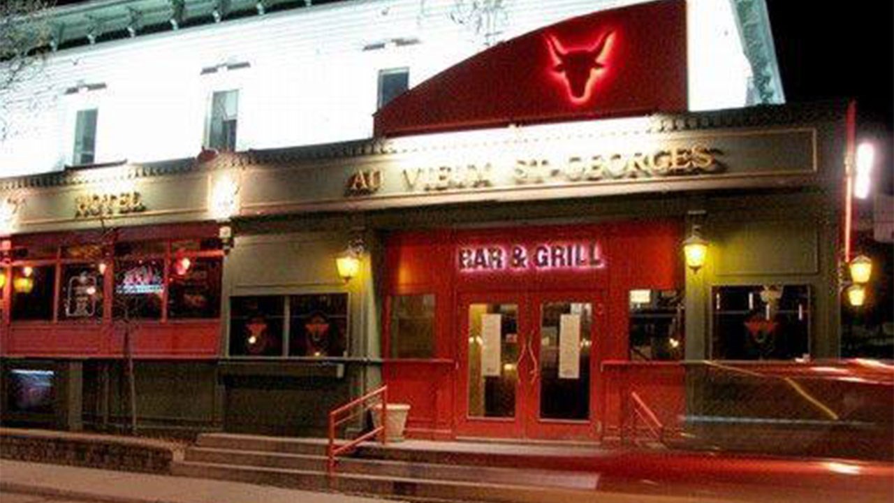 LES ANCIENS BARS DE LA PREMIÈRE AVENUE