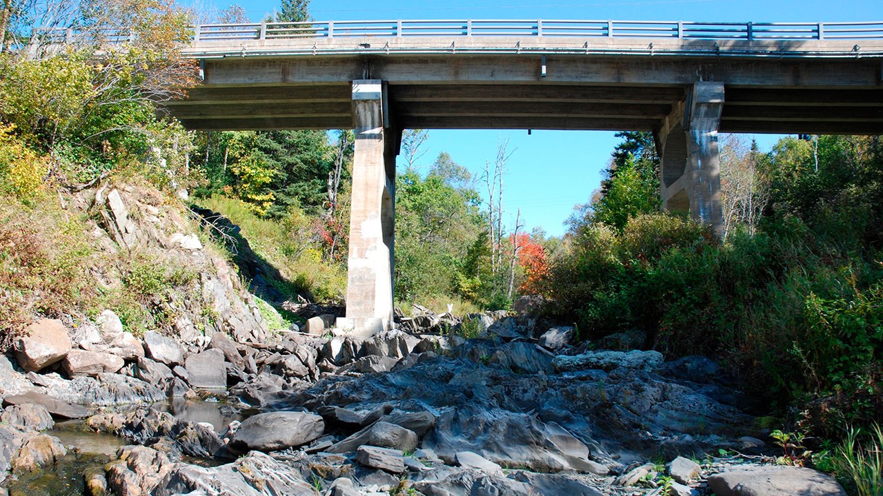 Le ruisseau Stafford près du Grand Sault de la Chaudière.