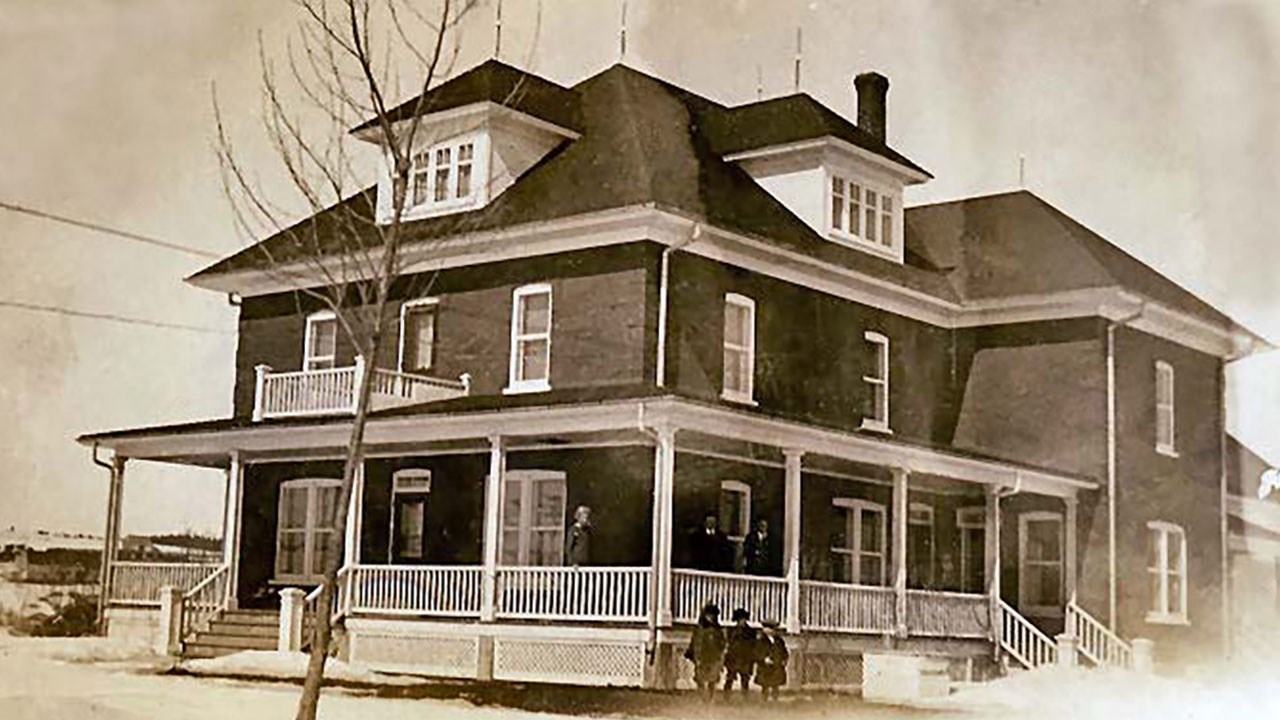 Où était la maison d'Édouard Lacroix?