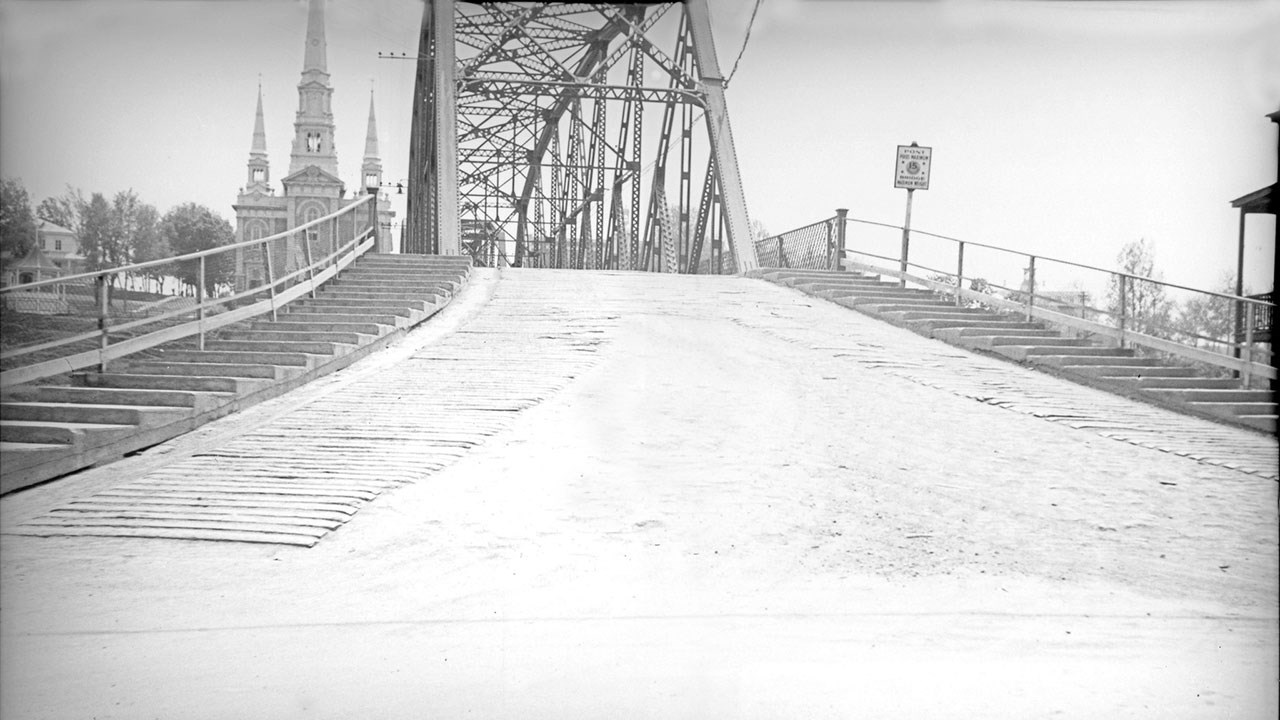 L'ancien pont de fer : souvenir inoubliable