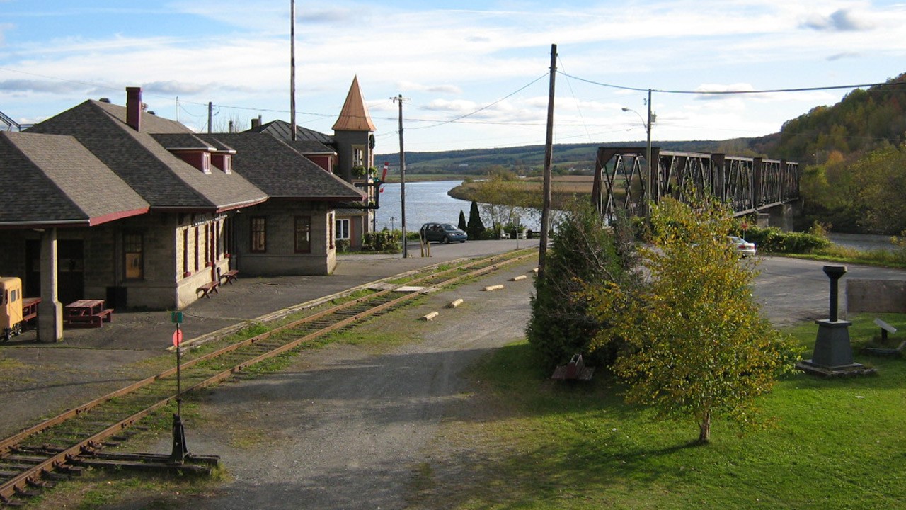 L’artiste Lyse Marsan se joint au Musée ferroviaire de Beauce