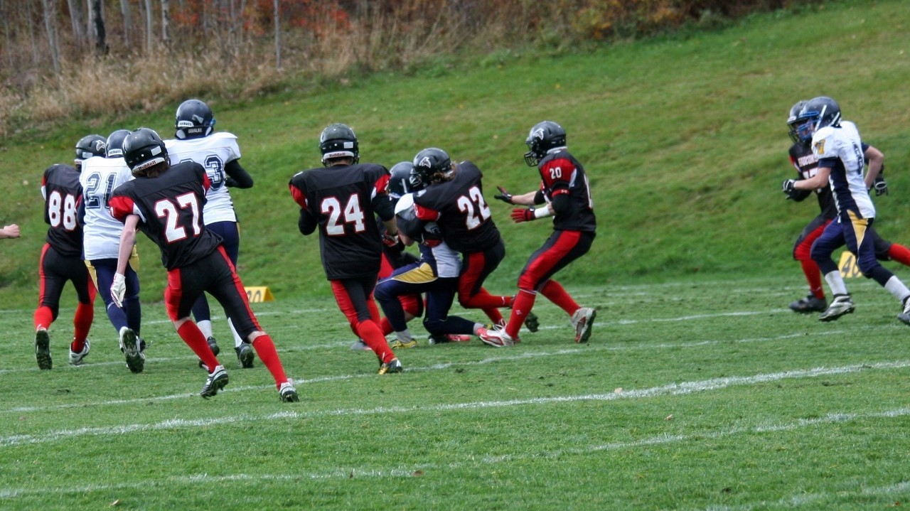 Football scolaire: les Panthères l'emportent sur les Faucons