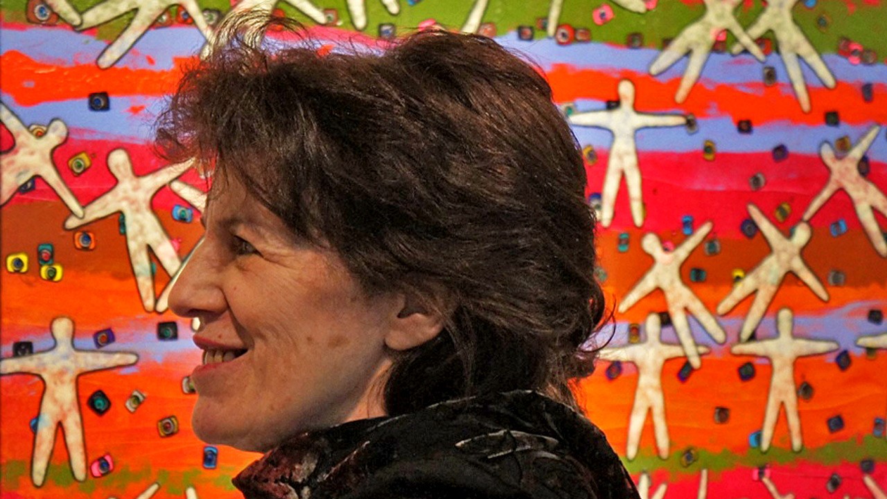 L’artiste Marie Émond, qui se distingue par l'emploi de pigments brillants et l'ajout de phosphore dans ses compositions, discutera de sa technique inusitée de peinture.
