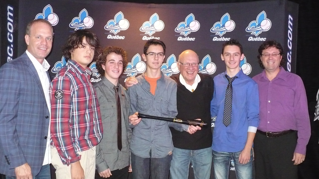 Les Braves Bantam A deviennent l’équipe de l’année au Québec