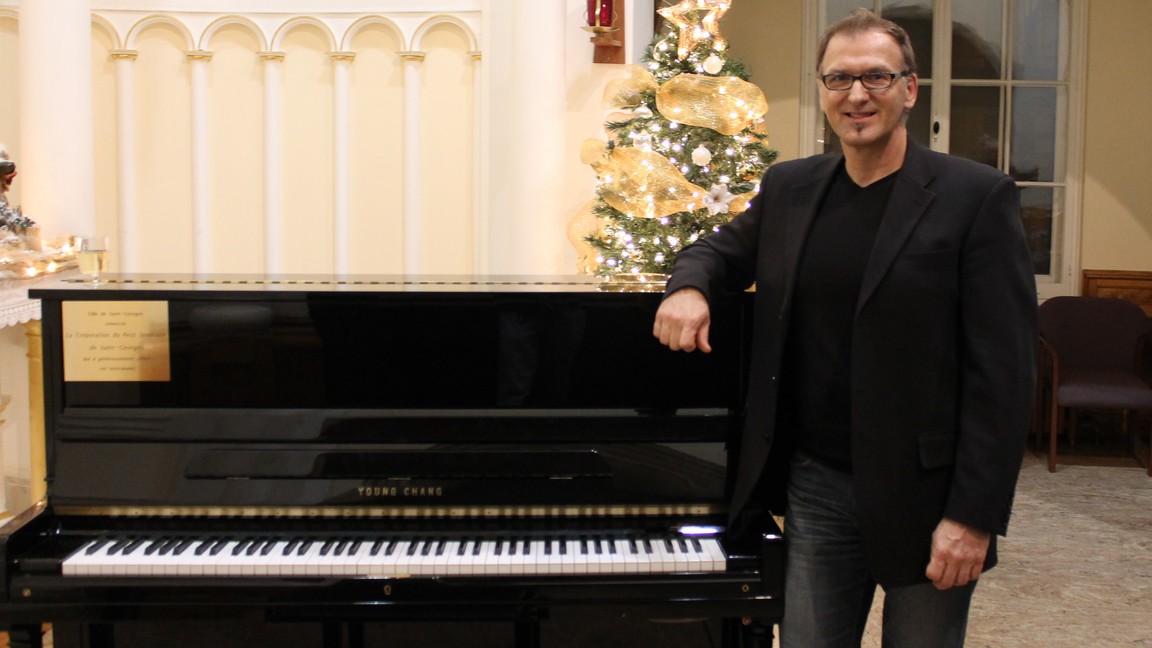 Le pianiste Marc-André Bérubé a lancé son premier album