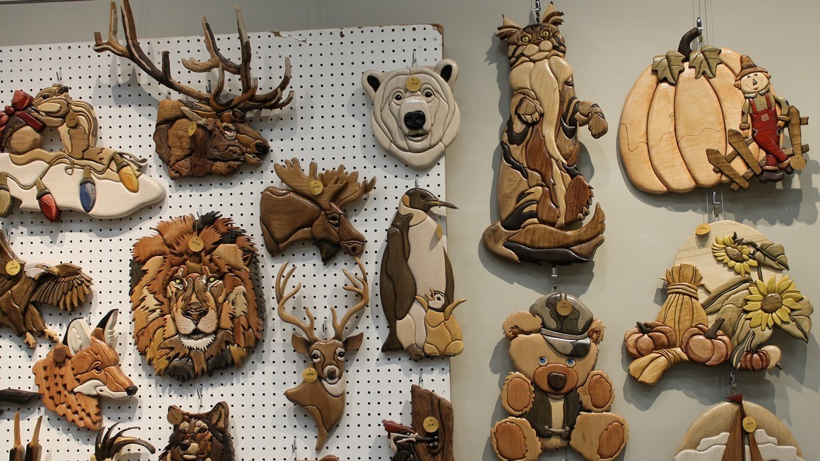 Salon des Artistes et Artisans: une grande variété d'oeuvres