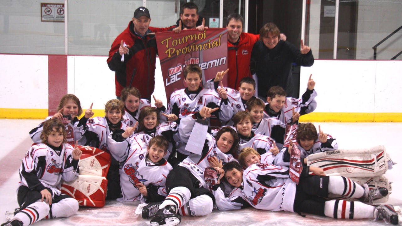 C'est une bannière de champions que l'équipe Garaga Peewee A2 de Saint-Georges ramène du tournoi provincial de Lac-Etchemin qui s'est déroulé du 21 au 24 novembre dernier.
