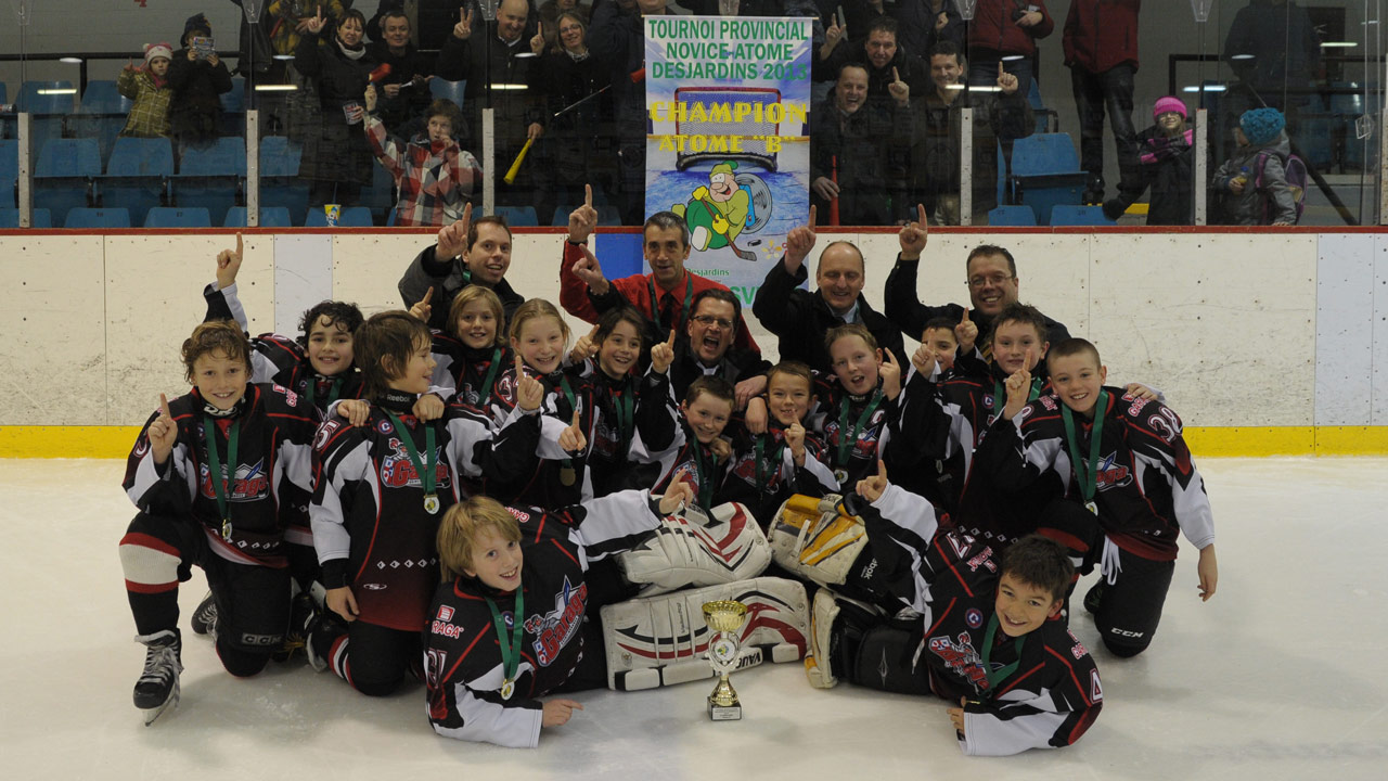 L’équipe Atome B1 a remporté la bannière de champion du Tournoi Atome-Novice de Plessisville qui se déroulait du 28 novembre au 1er décembre dernier.