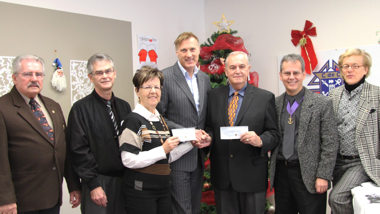 Jean-Paul Turcotte, Richard Veilleux, Lucette Thibault, le député et ministre beauceron Maxime Bernier, Carol Morin, Gérard Veilleux et Joseph-Richard Veilleux
