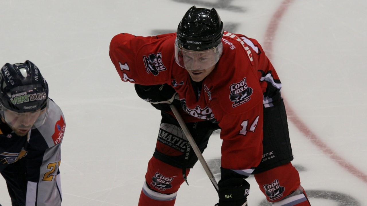 Cody Doucette a jeté les gants à trois occasions ce weekend