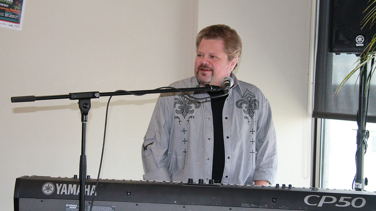 Dany Flanders a interprété une pièce de Ray Charles.
