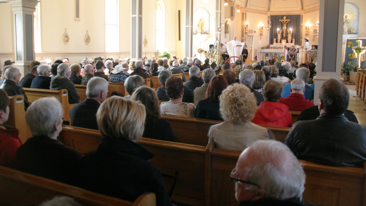L'église était bondée à l'occasion de la messe country.