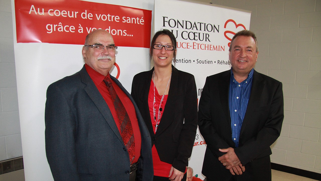 Guy-Paul Côté, Marie-Andrée Giroux et Mario Bernard lors du cri du coeur lancé hier par la Fondation.