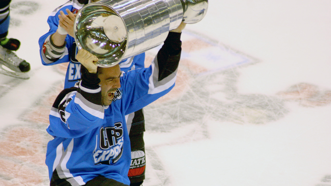 Steve Gosselin sera intronisé au Temple de la renommée du hockey de la LNAH.