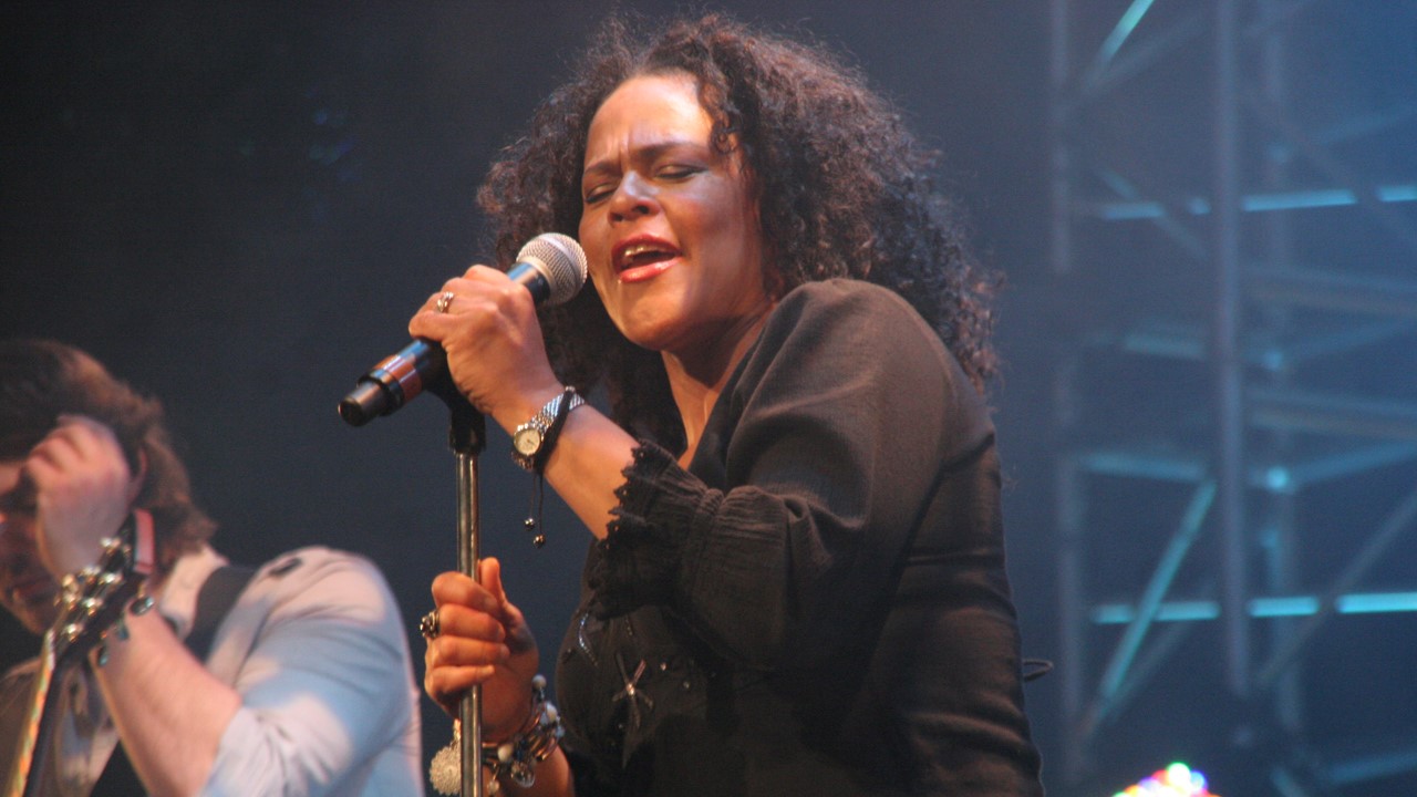 Dawn Tyler Watson était sur place pour préparer l'audience à ce qui s'en vient.