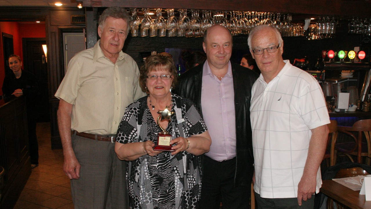 Les dignitaires Gilles Bernier, Jacqueline Poulin, présidente, le président de Diabète Québec Marcel Breton et Robert Dutil, député de Beauce-Sud.