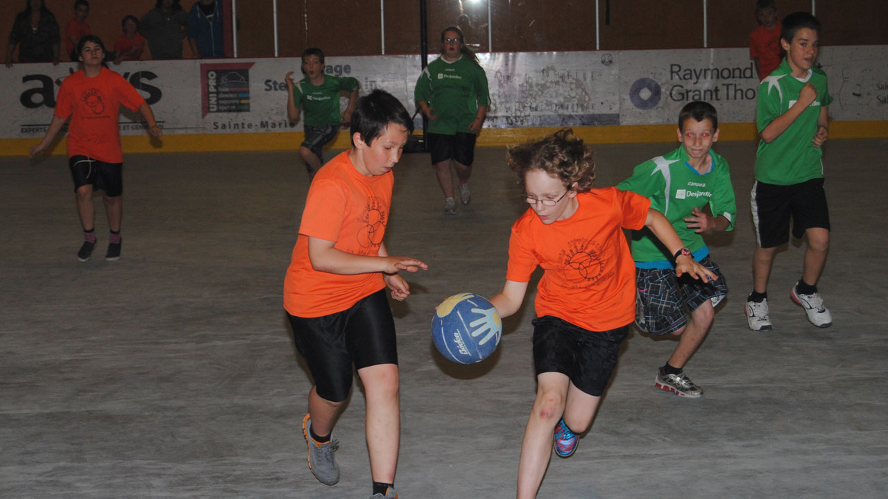 Le Festival sportif a commencé avec l'implication des élèves du primaire.
