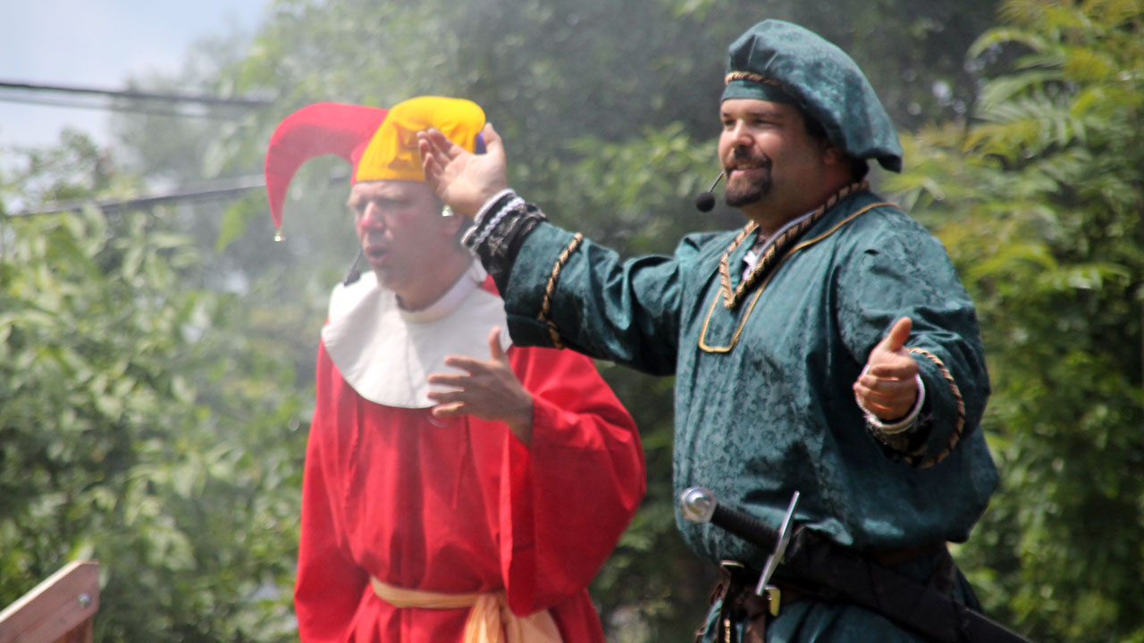 Le fou et son roi