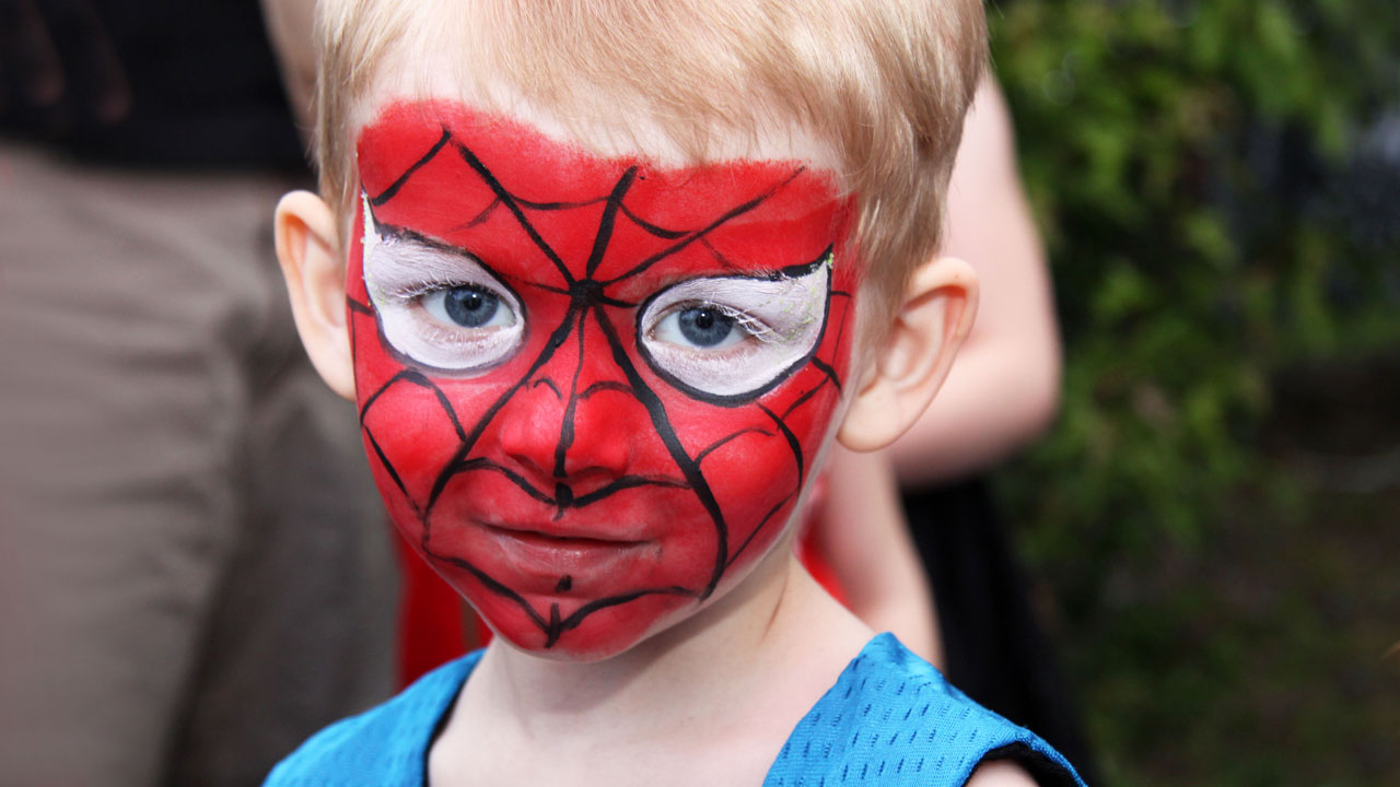 Il y avait du maquillage pour enfants.