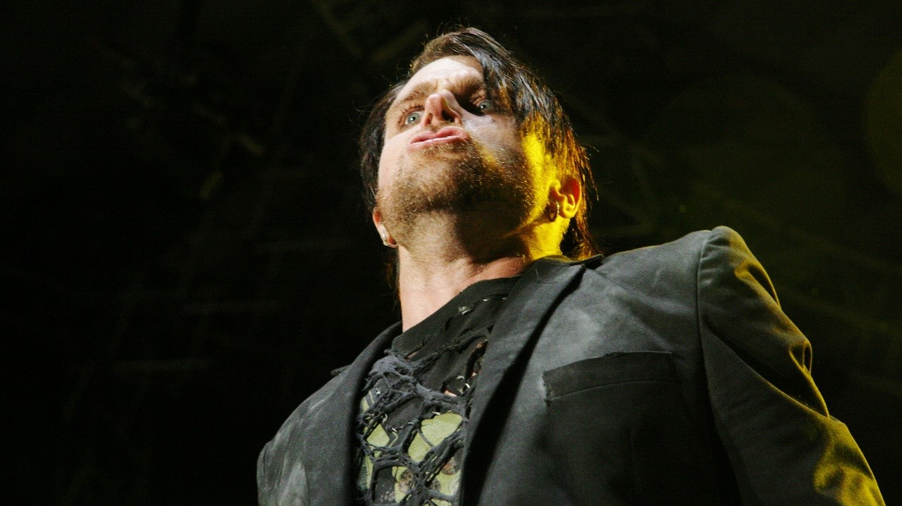 Le chanteur de Three Days Grace avait le feu dans les yeux