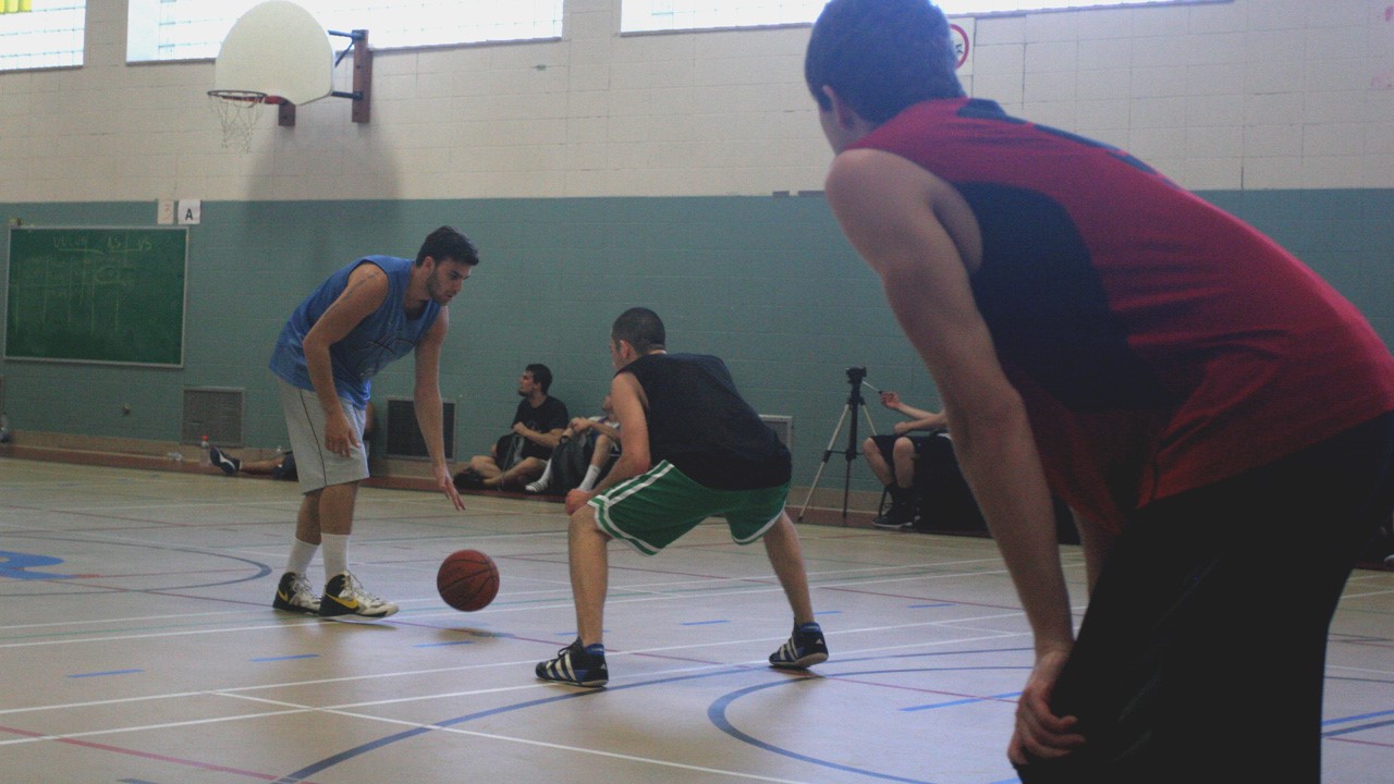 La seizième édition du Tournoi de basket des Condors a eu lieu en fin de semaine dernière, à l'École des Deux-Rives.