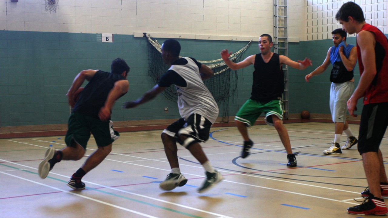 La seizième édition du Tournoi de basket des Condors a eu lieu en fin de semaine dernière, à l'École des Deux-Rives.