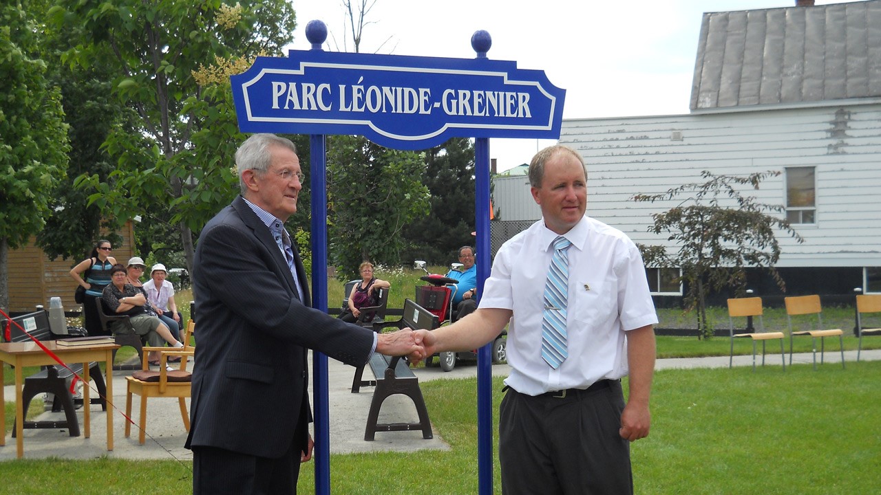 M. Grenier a été maire de Saint-Benoit de 1989 à 2009.