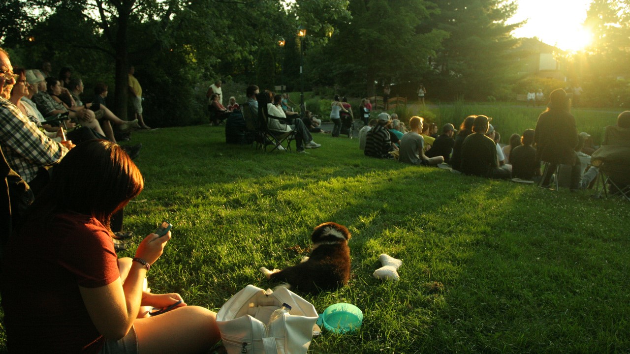 Les soirées musicales à l'Arboretum continuent d'attirer beaucoup de monde

