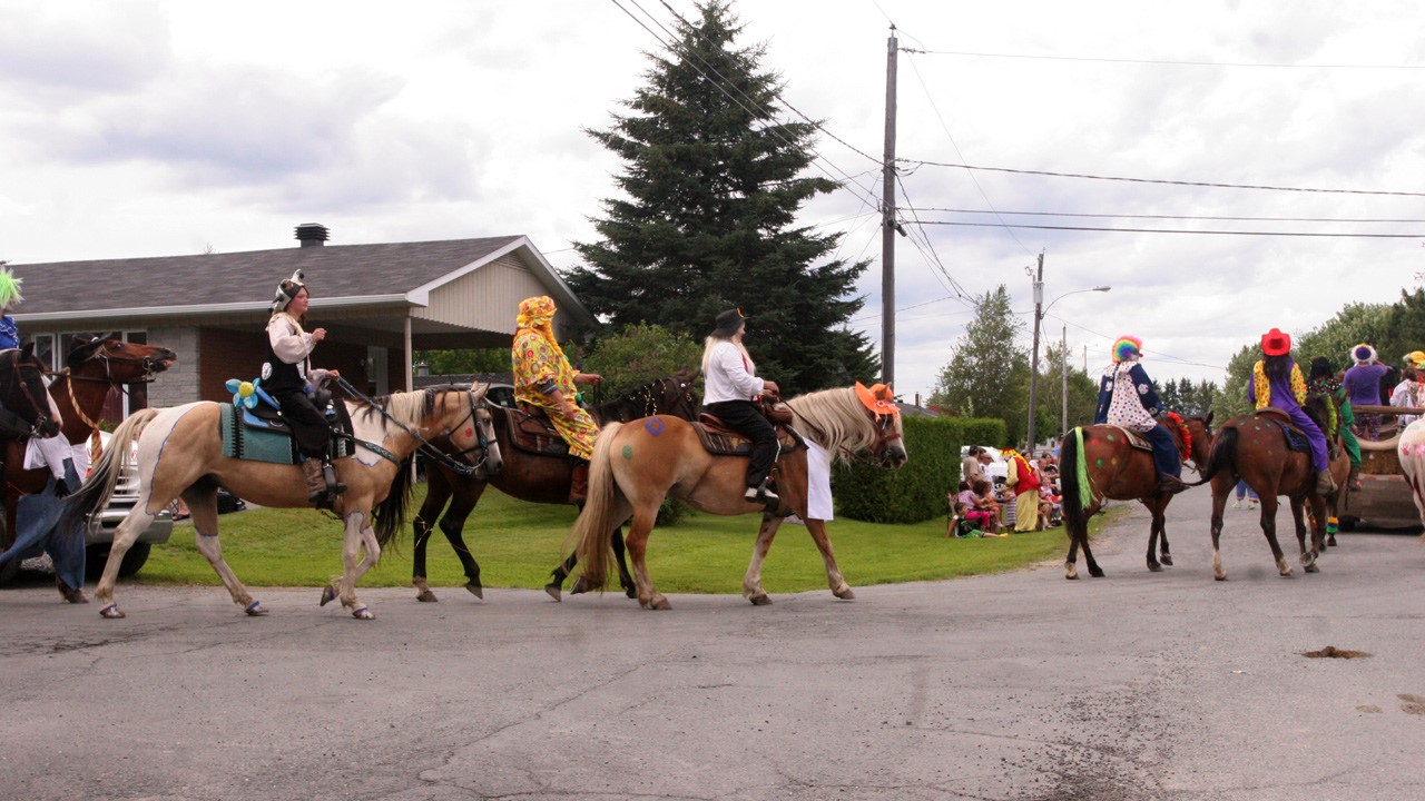 La parade country a défilé dans les rues de Saint-Prosper, dimanche dernier