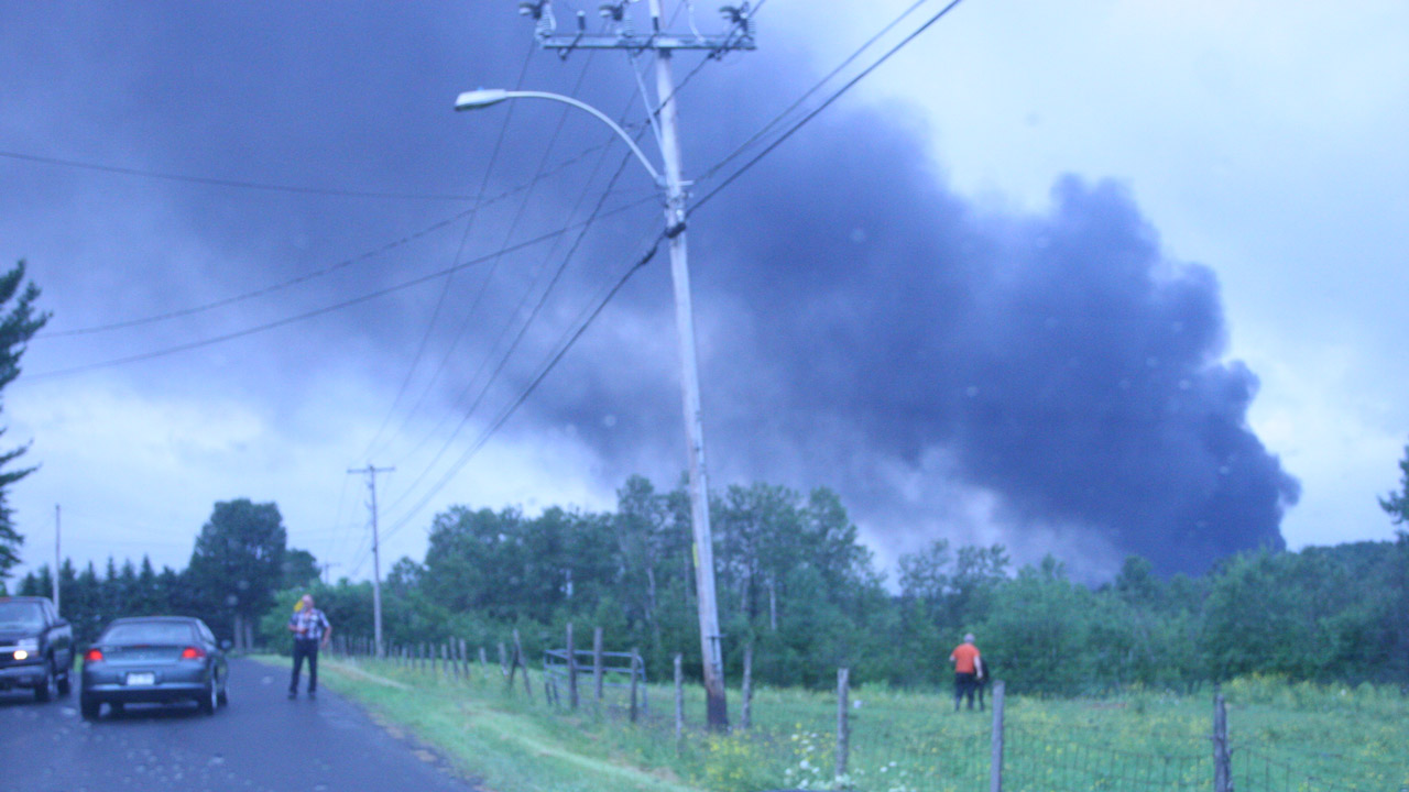 Tragédie à Mégantic: les citoyens impuissants